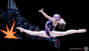 ball f nikolova stiliana bul ph simone ferraro sfa08047 copia